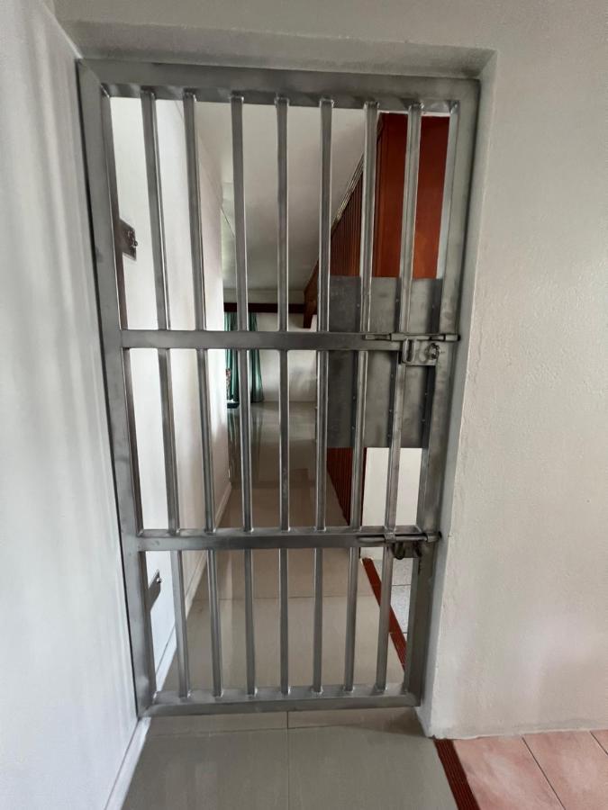 Hill Bottom Accommodation سوفا المظهر الخارجي الصورة